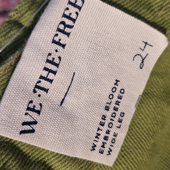 We The Free Summer Bloom Embroidered Jeans - Picture 6 of 6